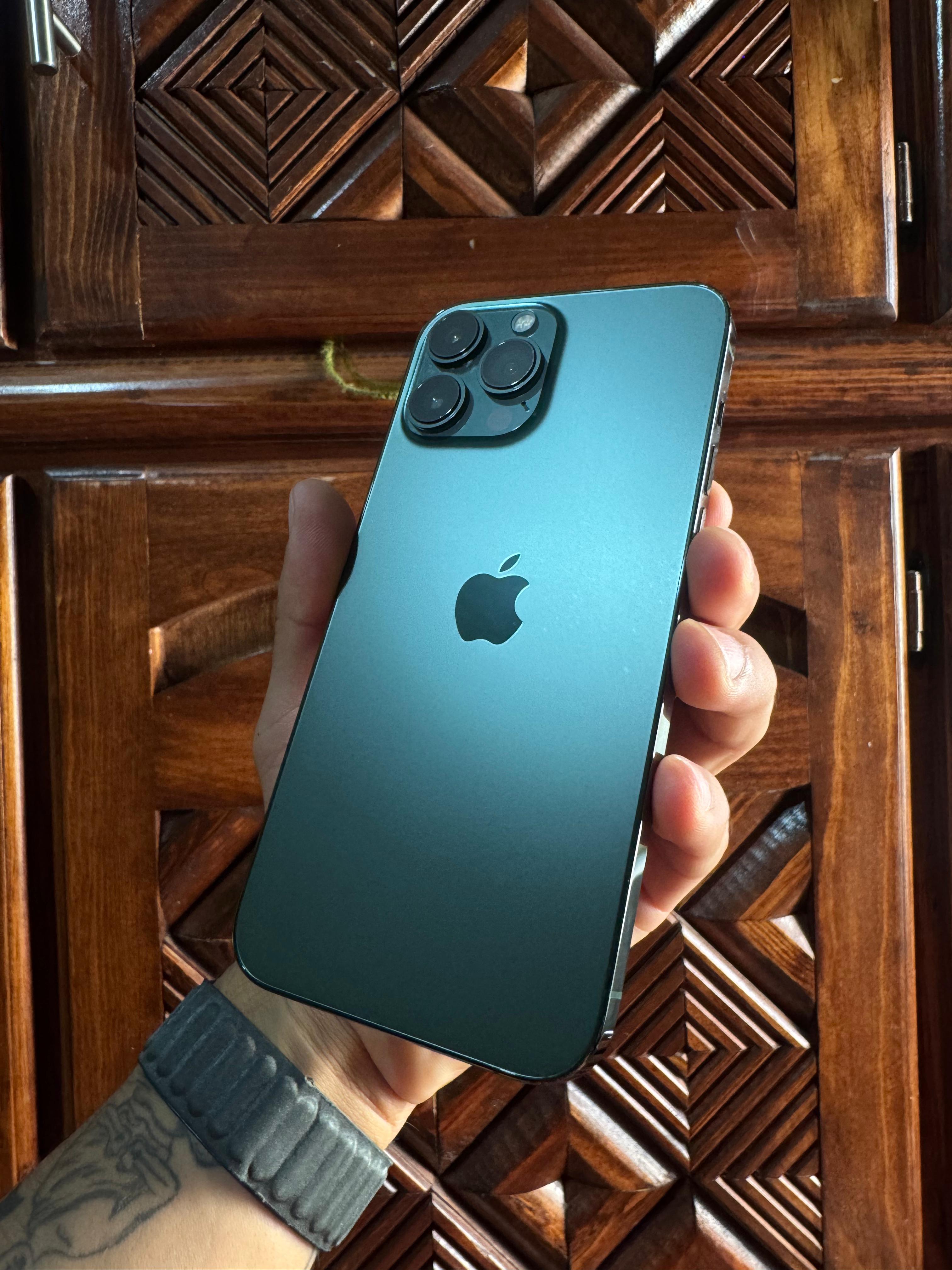 iPhone 13 Pro Max de 128 gb Impecable